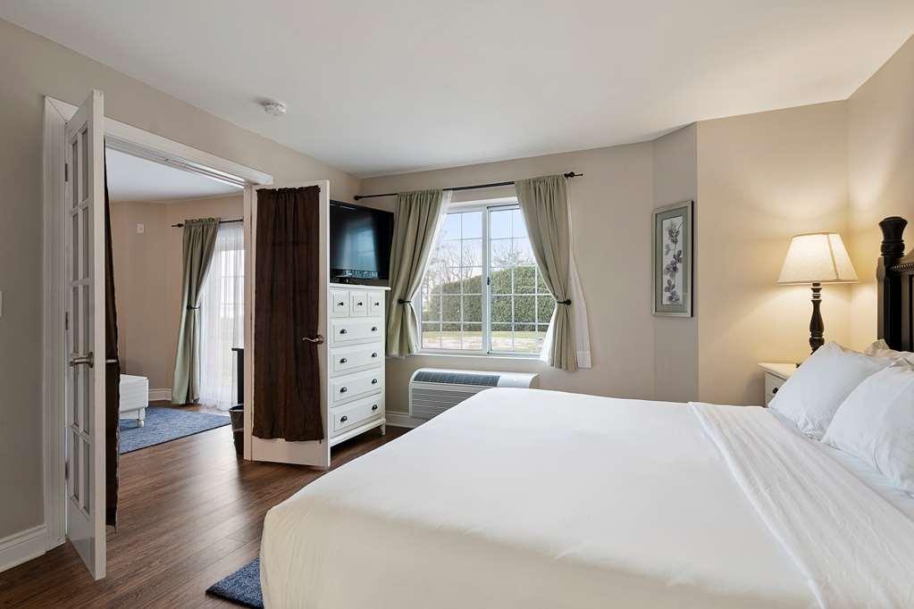 Charlevoix Inn & Suites Surestay Collection By Best Western חדר תמונה