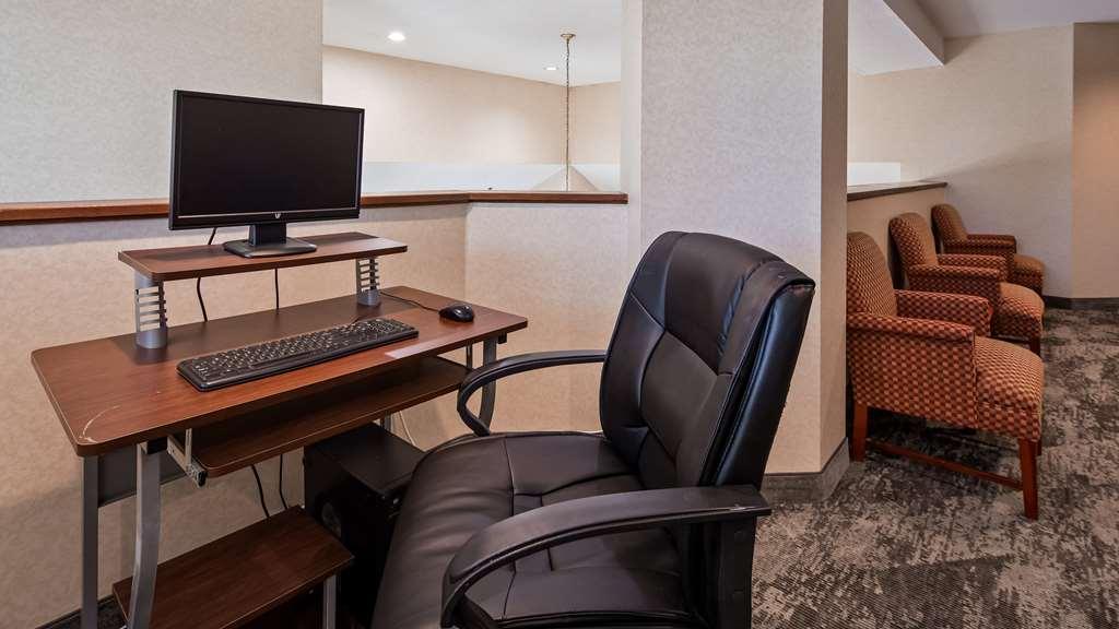 Charlevoix Inn & Suites Surestay Collection By Best Western מתקנים תמונה