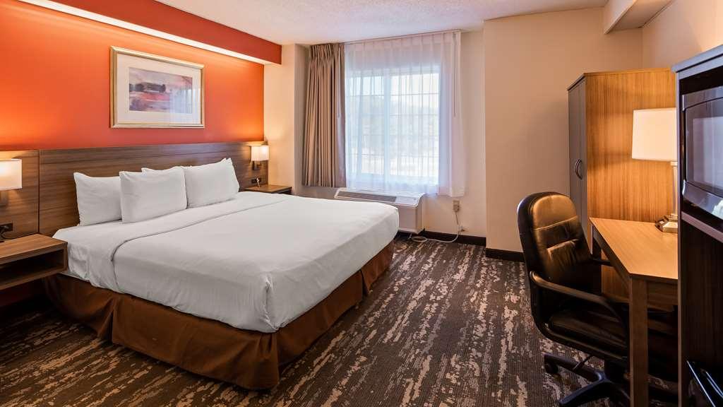 Charlevoix Inn & Suites Surestay Collection By Best Western חדר תמונה