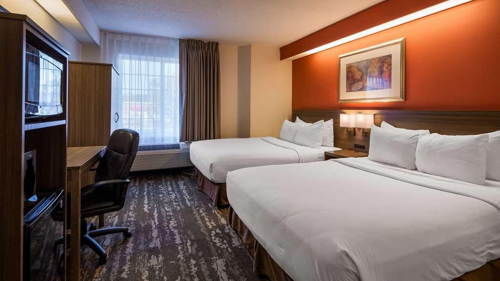 Charlevoix Inn & Suites Surestay Collection By Best Western חדר תמונה