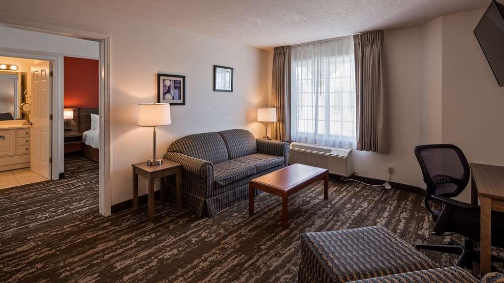 Charlevoix Inn & Suites Surestay Collection By Best Western חדר תמונה